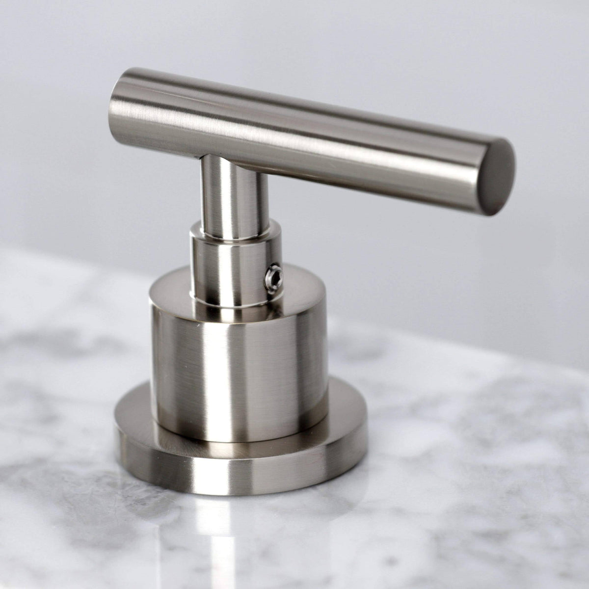 Widespread Bathroom Faucet with Pop-Up Polished Chrome O860635