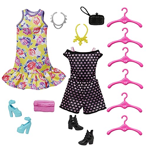 Fashionistas Ultimate Closet with Clothes (3 Outfits) & Fashion Accessories Including 6 Hangers F86926
