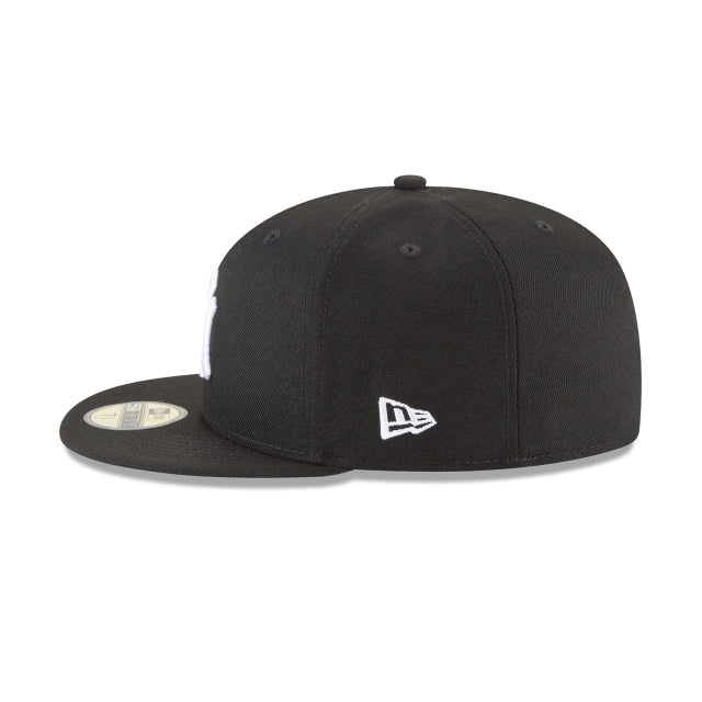 Black and White Fitted Hat J6952