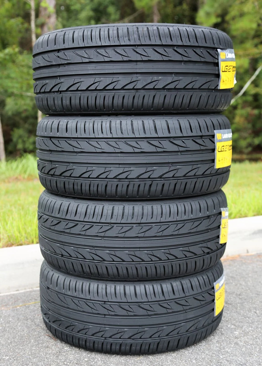 215/45ZR18 89W High Performance Tire X264071