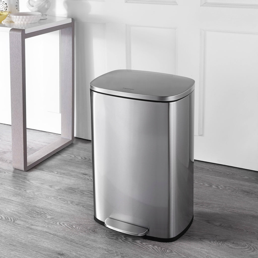 13-Gallon Stainless Steel Trash Can with Soft-Close Lid I160360