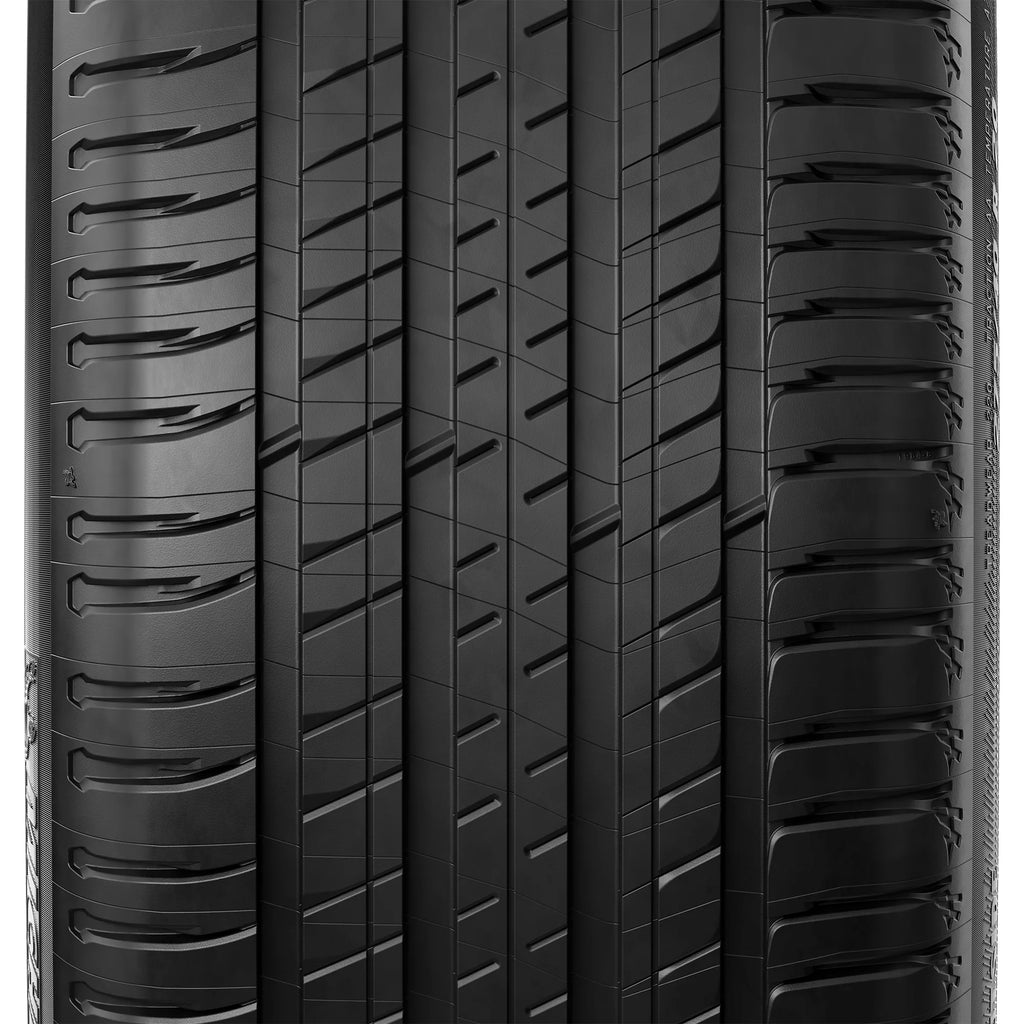 Summer 235/50R19 99W Tire U218804