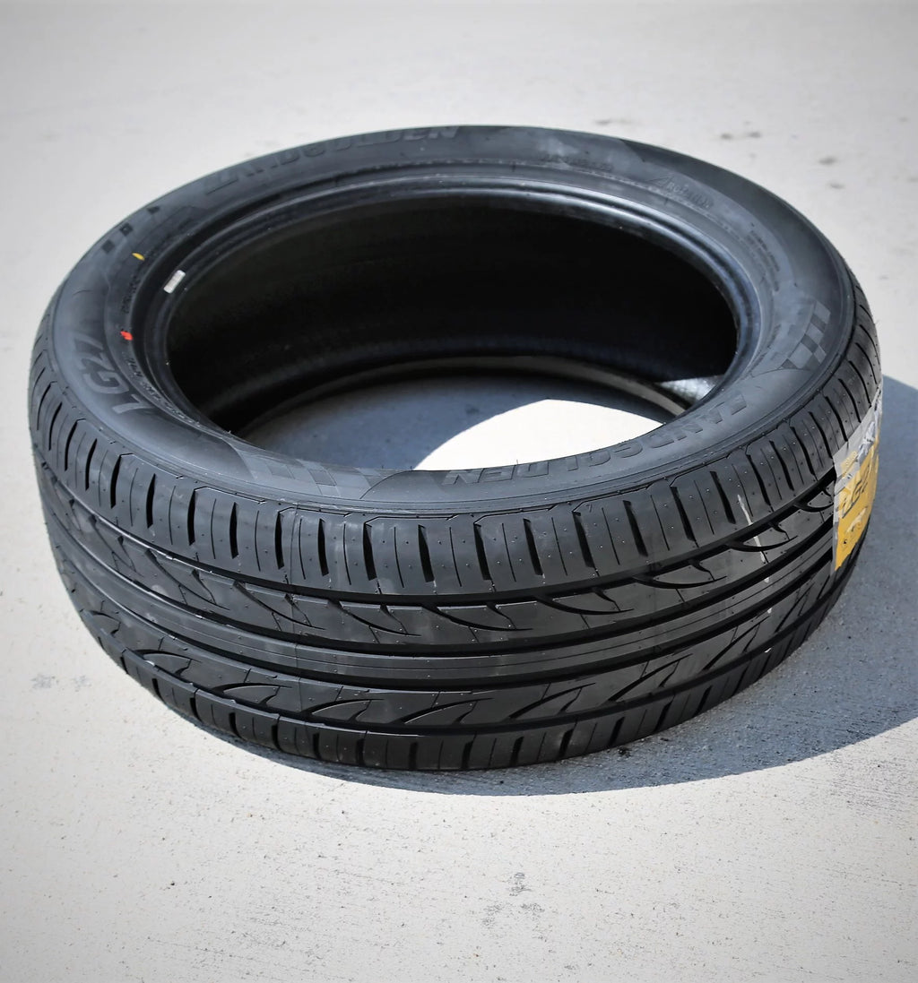 215/45ZR18 89W High Performance Tire X264071